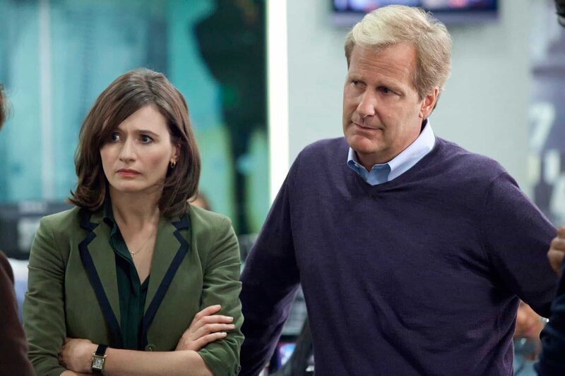Emily Mortimer als Mackenzie MacHale (l.) und Jeff Daniels als Will McAvoy (r.) – Bild: [current year] Home Box Office, Inc. All rights reserved. HBO® and all related programs are the property of Home Box Office, Inc.