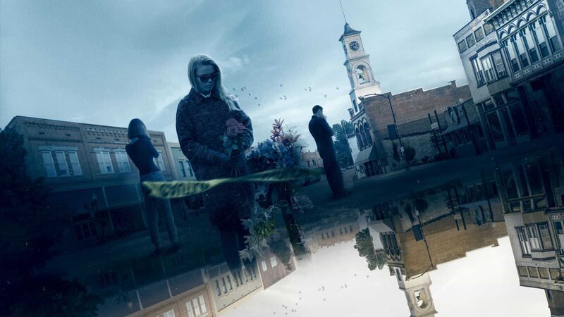 Crimes, the ensuing investigations and the ripple effects they had on communities across the United States are explored in A&E’s iconic true-crime series „City Confidential.“ Narrated by actor Mike Colter, each episode weaves together firsthand accounts and archival footage to explore the crime and its outcome. From small farming towns to big cities, the series takes note of the history and spirit of the area chosen. Many crimes are covered, including missing persons cases, shootings, murders, and public officials caught in compromising situations. – Bild: A&E /​ A&E /​ © A&E Television Networks 1996- /​ © A&E Television Networks 1996⁠–⁠2022. All rights reserved.