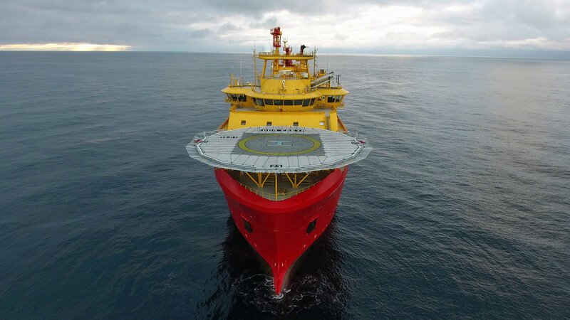Das Tiefseekonstruktionsschiff Edda Freya ist ein wichtiger Akteur für Norwegens milliardenschwere Offshore-Industrie. Vom Kontrollzentrum des Schiffs können Pipeline-Arbeiten in mehr als 300 Metern Tiefe gesteuert werden. – Bild: BILD