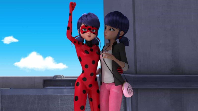 L-R: Lady Bug, Marinette – Bild: Disney