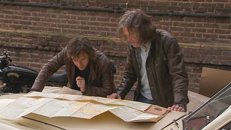 Richard Hammond (l.) und James May – Bild: RTL /​ © BBC 2009