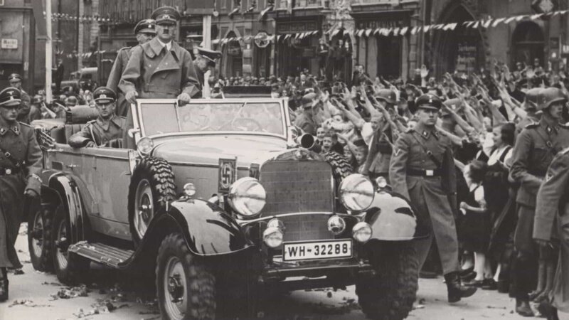 1938: Hitler im Sudetenland. – Bild: ZDF und © SPIEGEL TV./​© SPIEGEL TV