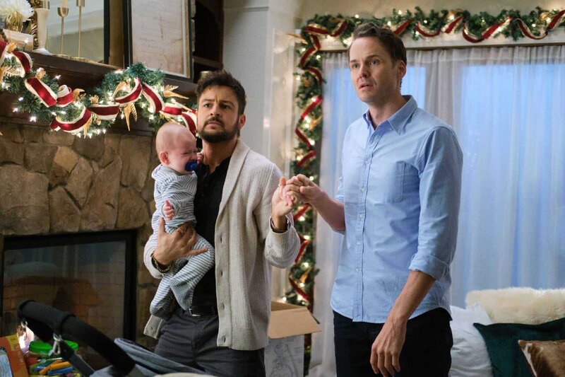 Drei Weihnachtsmänner und ein Baby – Bild: Bettina Strauss /​ ©Hallmark Media