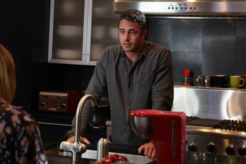 CHICAGO FIRE -- „Rhymes With Shout“ Episode 208 -- Pictured: Taylor Kinney as Kelly Severide -- (Photo by: Elizabeth Morris/​NBC) – Bild: UNIVERSAL CHANNEL