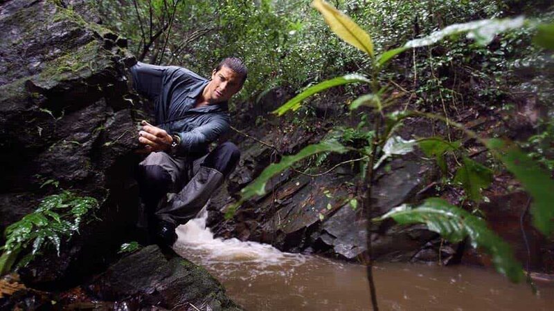 Bear Grylls and crew film Man vs. Wild in Panama 2007. – Bild: DCL