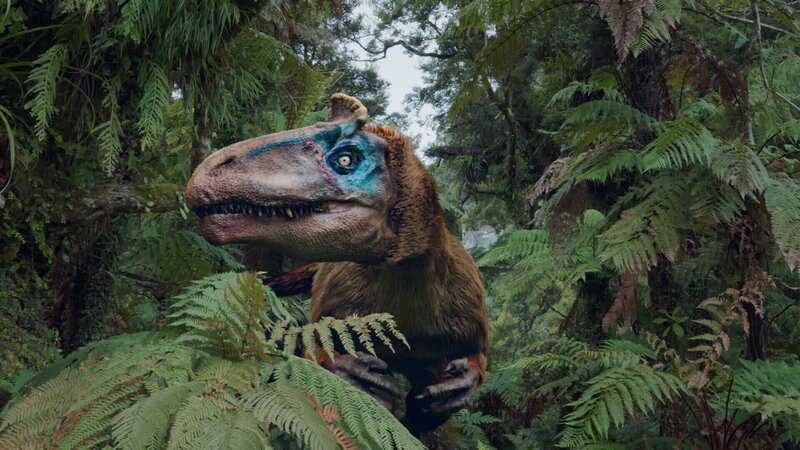 Der Cryolophosaurus wird von seinen Fans wegen seines auffälligen Knochenkamms auch „Elvis-Saurier“ genannt. Lange bevor der T-Rex auf der Weltbühne erschien, jagte dieser Gigant am Südpol seine Beute. – Bild: ZDF und Giant Screen Films./​Giant Screen Films