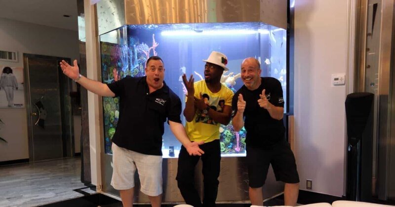 Experts are in New Jersey to fix Wyclef Jean’s aquarium problem. – Bild: PLURIMEDIA (Discovery Channel)
