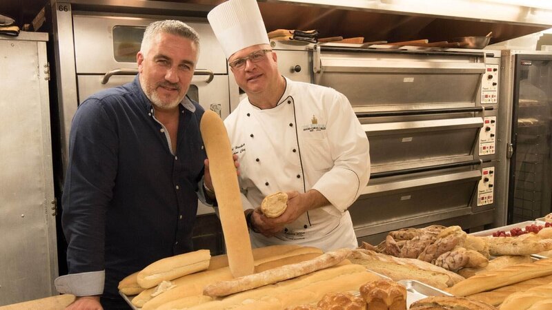 In einer Bäckerei, die gegründet wurde, um die spanische Königsfamilie zu beliefern, findet Paul traditionelle Brandteig-Leckereien, – Bild: RTL/​ (c) Nent Studios UK