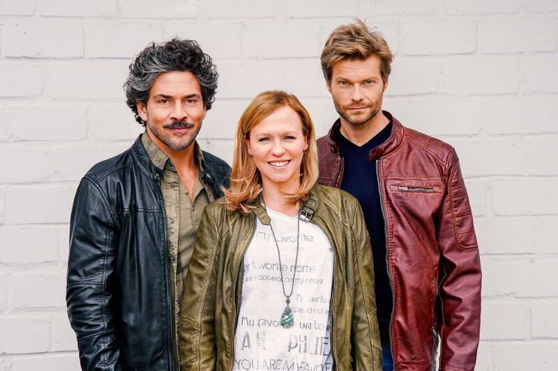 Mandy Neidig als Kathi, Felix Maximilian als Robert (r.) und Daniel Sellier als Manuel. – Bild: RTL /​ Gregorowius