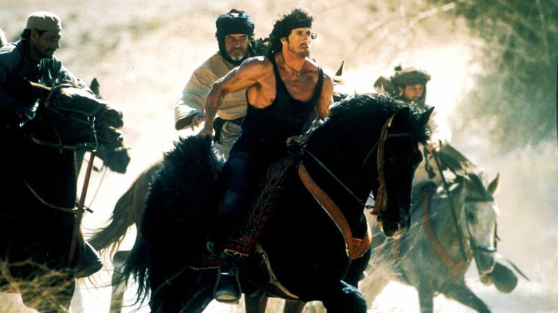 Rambo (Sylvester Stallone) sucht in Afghanistan seinen Freund Trautman; der befindet sich in russischer Gefangenschaft.Rambo (Sylvester Stallone) sucht in Afghanistan seinen Freund Trautman; der befindet sich in russischer Gefangenschaft. – Bild: RTL II RTL II