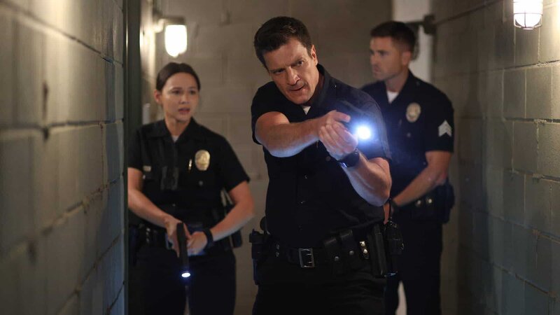 The Rookie S04E04: Feuer und Flamme (Red Hot) – fernsehserien.de