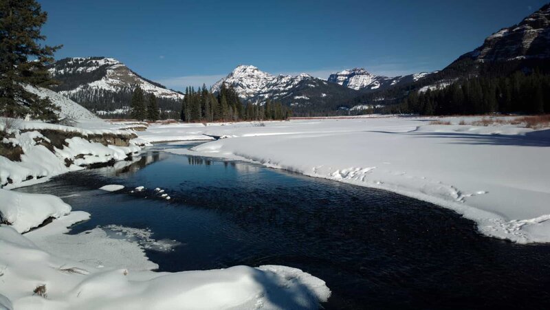 Winter ist die längste und härteste Jahreszeit im Yellowstone Nationalpark. – Bild: ZDF und NDR/​Doclights.