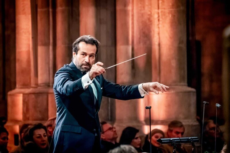 Dirigent Fabien Gabel. – Bild: ORF/​Hans Leitner