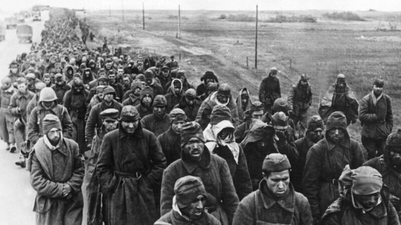 Sowjetische Kriegsgefangene an der Ostfront. – Bild: ZDF und picture alliance./​picture alliance