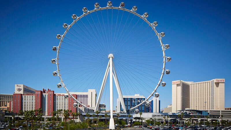 Das Riesenrad wurde 2014 auf der Vergnügungsmeile The LINQ in Las Vegas eröffnet. – Bild: BILD