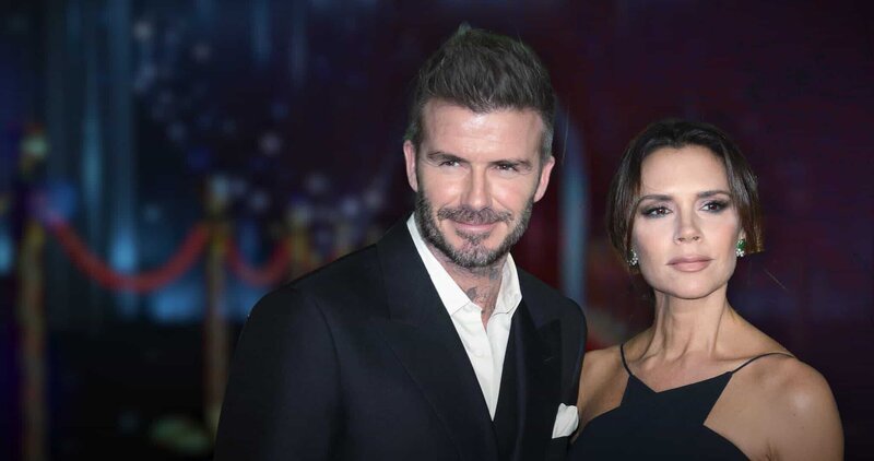 Victoria und David Beckham: bis heute eines der berühmtesten Glamour-Paare der Welt. – Bild: ZDF und Tobias Lenz