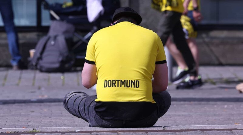 Schicksalsentscheidung für den BVB im Mai. Dortmund verspielt die Meisterschaft. – Bild: WDR/​dpa/​David Young