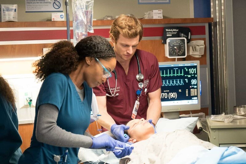 April Sexton (Yaya DaCosta), Dr. Will Halstead (Nick Gehlfuss) – Bild: TVNOW /​ NBC Universal