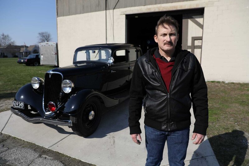 Mark Love owns the original car John Dillinger escaped and that belonged to Sheriff Lillian Holley. – Bild: Ping Pong Productions: Circle the Globe Productions /​ Discovery Communications, LLC /​ Diego Contreras