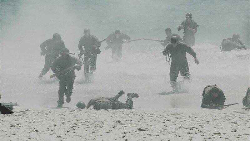 Amerikanische Soldaten bei der Landung in der französischen Normandie am Ende des Zweiten Weltkrieges. – Bild: ZDF und Giulio Biccari./​Giulio Biccari