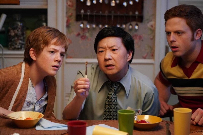 (v.l.n.r.) Timmy Cleary (Jack Gore); Grover Young (Ken Jeong); Eddie Cleary (Caleb Foote) – Bild: 2018 American Broadcasting Companies, Inc. All rights reserved. /​ Eric McCandless Lizenzbild frei
