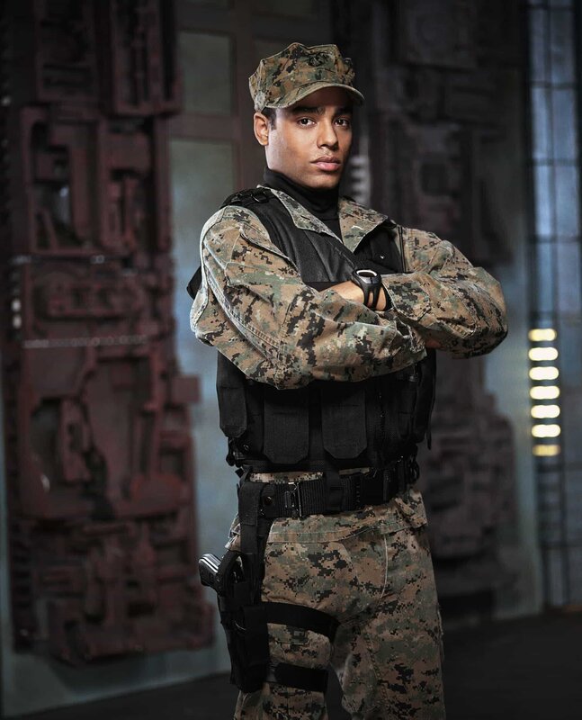 Rainbow Francks – Bild: SYFY