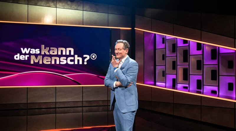 „Was kann der Mensch?“, die Samstagabend-Show im Ersten moderiert von Eckart von Hirschhausen. – Bild: WDR/​ Melanie Grande