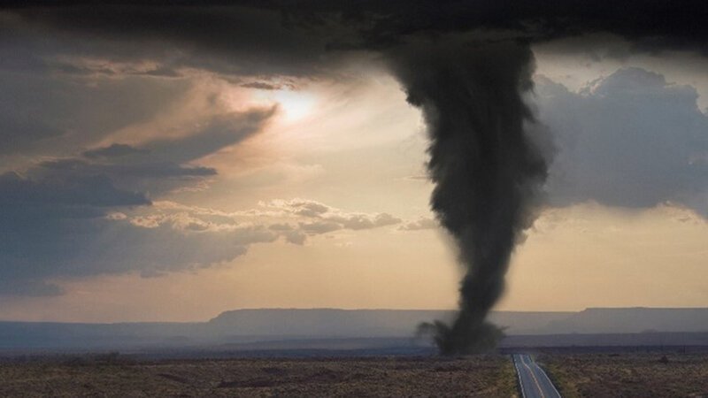Ein unheimliches Naturschauspiel: Tornados haben die Kraft, ganze Städte zu zerstören und Landstriche völlig zu verwüsten. – Bild: BILD
