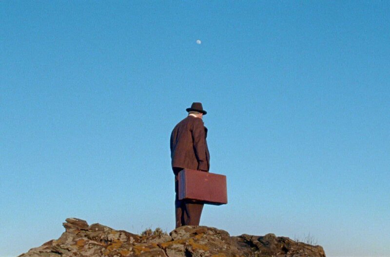 Der kugelrunde, steinige und unbewohnte Himmelskörper ist aus dem Leben der Erdbewohner kaum wegzudenken: der Mond. – Bild: Inland Films /​ © Inland Films