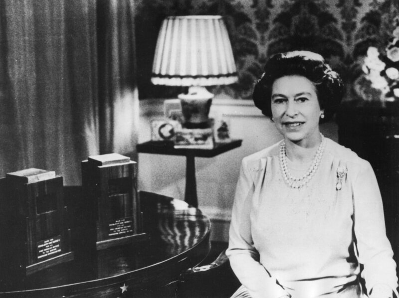 Queen Elizabeth – Bild: Liebe, Ehre und die Krone /​