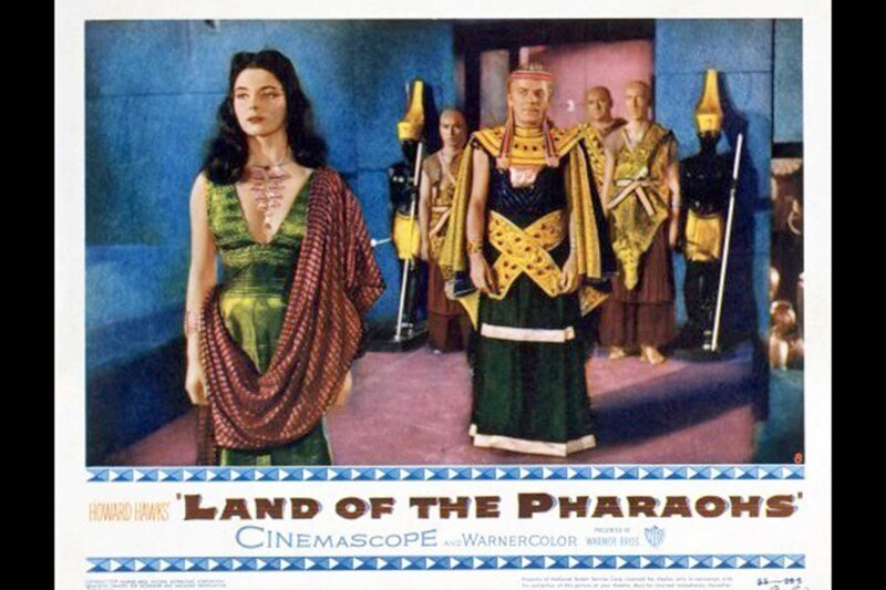 Filmplakat von „Land der Pharaonen“ aus dem Jahr 1955 – Bild: ART