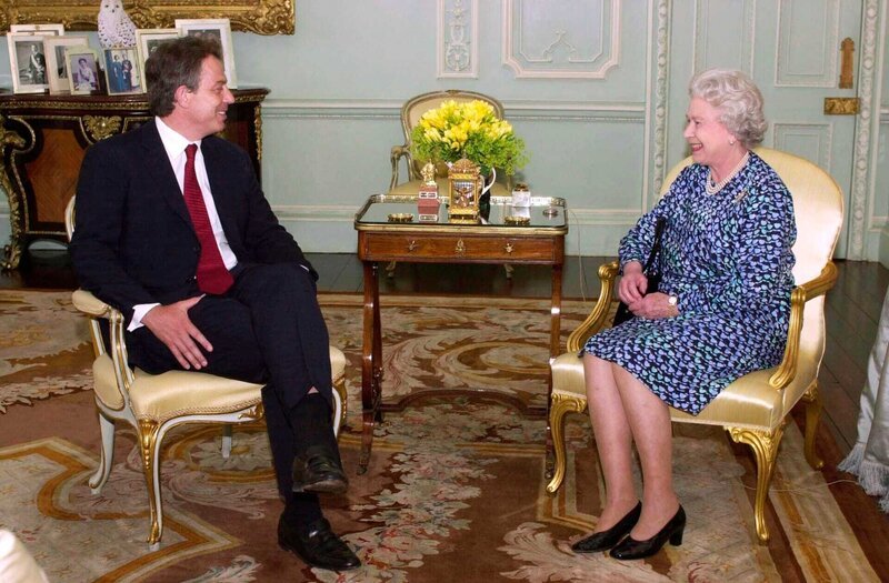 Premierminister Tony Blair und Queen Elizabeth – Bild: Queen Elizabeth und die Premierm /​