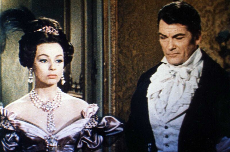 Irène (Dany Robin) diskutiert mit ihrem Liebhaber Graf Rodolphe de Sambreuil (Jean Marais) über dessen Prinzipien. – Bild: 1962 Gaumont/Da.Ma. Cinematografica / © 1962 Gaumont/Da.Ma. Cinematografica Irène (Dany Robin) diskutiert mit ihrem Liebhaber Graf Rodolphe de Sambreuil (Jean Marais) über dessen Prinzipien. – Bild: 1962 Gaumont/Da.Ma. Cinematografica / © 1962 Gaumont/Da.Ma. Cinematografica
