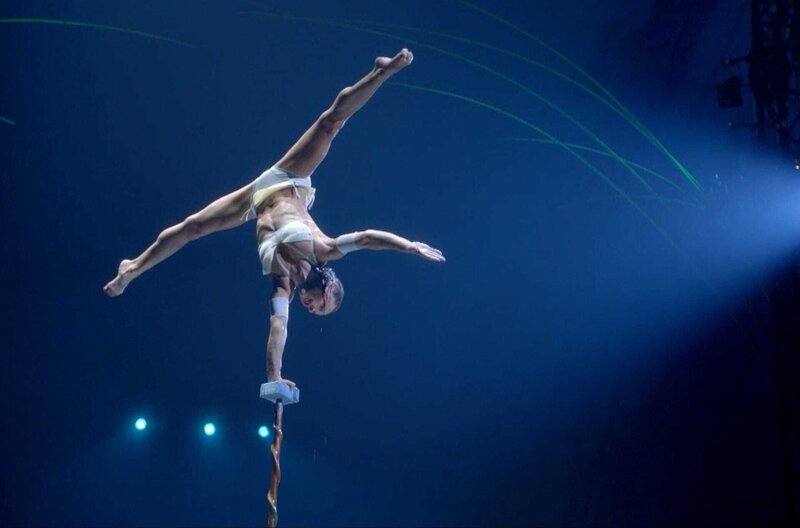 Mit einer vorwiegend weiblichen Besetzung geht es in „Amaluna“ um so etwas wie eine Hommage an die Frauen. – Bild: Cirque du Soleil Images /​ Mit einer vorwiegend weiblichen Besetzung geht es in „Amaluna“ um so etwas wie eine Hommage an die Frauen.