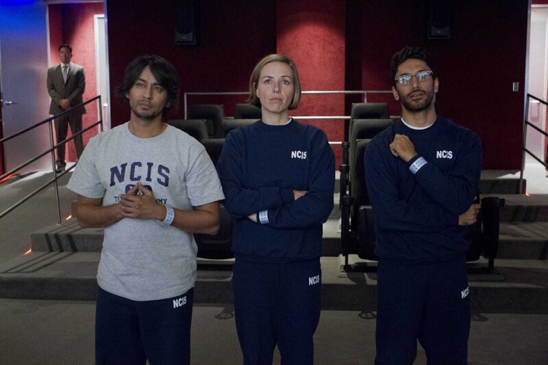 L-R: Henry Kahn (Vik Sahay), Heidi Partridge (Erin Allin O’Reilly) und Former NCIS systems administrator Kevin Hussein (Iman Nazemzadeh) – Bild: MMVI by CBS Studios Inc. All rights reserved.