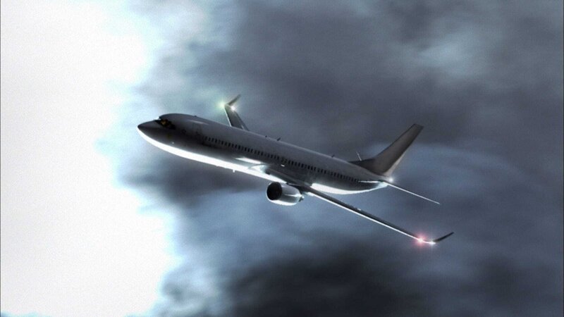 „Mayday – Alarm im Cockpit“ rekonstruiert Flugzeugkatastrophen der Vergangenheit und gewährt neue Einblicke in die Sicherheitsrisiken der Luftfahrt. Wie konnte ein kleiner technischer Defekt zum verheerendsten Absturz in der britischen Luftfahrtgeschichte führen? Warum schoss am 16. August 1987 eine Maschine der Northwest Airlines über die Landebahn hinaus? Diesen und anderen Unglücken geht „Mayday – Alarm im Cockpit“ auf den Grund. Die Serie zeigt Archivaufnahmen und lässt Überlebende und Augenzeugen zu Wort kommen. Überdies präsentiert „Mayday – Alarm im Cockpit“ aufwändige Computer-Simulationen und die Ermittlungsergebnisse von „Air-Crash-Detektiven“, die nach den Ursachen von Flugzeugkatastrophen forschen. – Bild: NGC /​ Cineflix /​ NGC /​ 2012 Cineflix