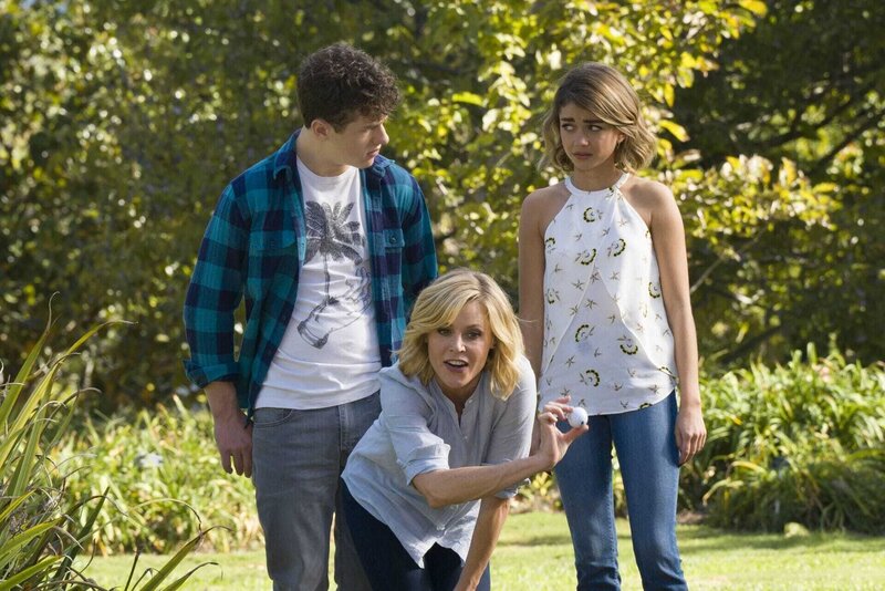 Modern Family S07E11 Breite deine Flügel aus (Spread Your Wings) fernsehserien.de