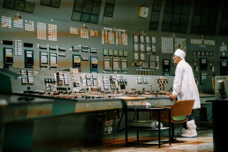Der Atomingenieur Nikolai Steinberg lebt heute in Israel. Er setzt sich für die Sicherheit der ukrainischen Kernkraftwerke und ihren Schutz vor russischen Angriffen ein. – Bild: ZDF und LOOKSfilm; Fotograf: Evgeniy Vorontsov./​LOOKSfilm; Fotograf: Evgeniy Vor