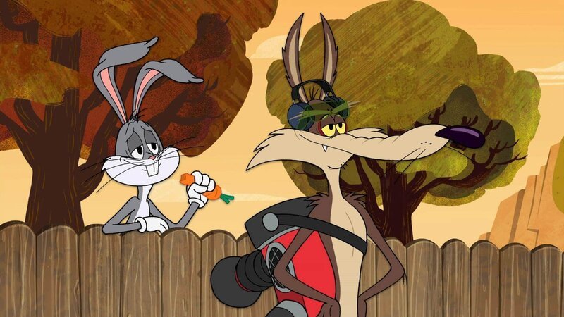 Coyote (r.) gibt vor Bugs Bunny mit seinem neuen Laubbläser an. – Bild: SUPER RTL