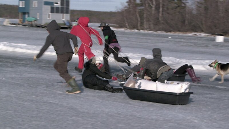 The sled race has begun. – Bild: Animal Planet /​ Photobank 32965_ep106_044 /​ Discovery Communications