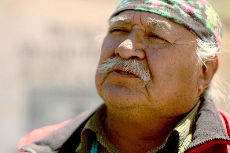 Albert Laughter ist der Medizinmann der Navajo – seine Aufgabe ist es, die Ausgeglichenheit zwischen Natur und Menschen zu bewahren. – Bild: ARTE France /​ © Bonne Pioche Télévision