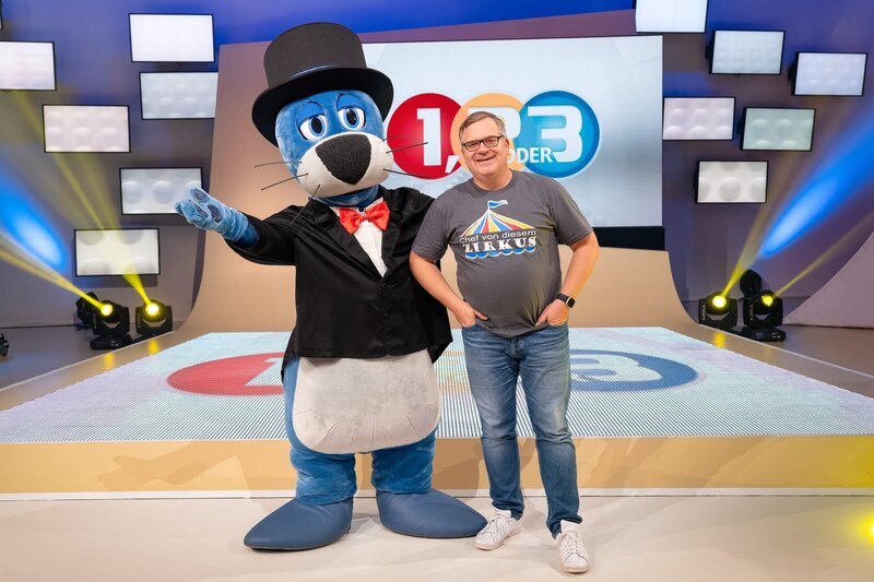 Piet Flosse und Elton. – Bild: ORF/​ZDF/​Ralf Wilschewski
