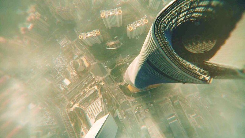 Sicht vom Wolkenkratzer in Shanghai – Bild: RTL /​ Getty Images /​ Folge 106
