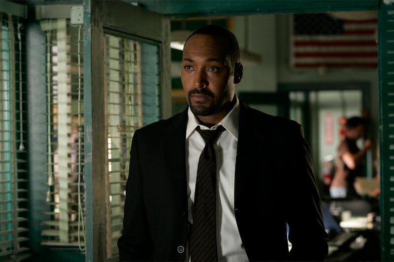 LAW & ORDER -- „Calling Home“ Episode 18001 -- Pictured: Jesse L. Martin as Detective Ed Green -- NBC Photo: Will Hart – Bild: NBC Universal, Inc. ©13TH Street Photocredit Mandatory, Editorial Use Only, NO archive, NO Resale /​ Will Hart