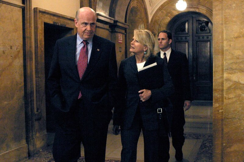 LAW & ORDER Season15 EP The Brotherhood, Law and Order Staffel 15 EP Verschaerfter Vollzug Tuesday on NBC (10–11:00 p.m. ET) LAW & ORDER -- NBC Universal Television -- The Brotherhood -- Pictured: (l-r) Fred Dalton Thompson as D.A. Arthur Branch, Candice Bergen as Judge Anderlee -- NBC Universal photo: Jessica BursteinLAW & ORDER Season15 EP The Brotherhood, Law and Order Staffel 15 EP Verschaerfter Vollzug Tuesday on NBC (10–11:00 p.m. ET) LAW & ORDER -- NBC Universal Television -- The Brotherhood -- Pictured: (l-r) Fred Dalton Thompson as D.A. Arthur Branch, Candice Bergen as Judge Anderlee -- NBC Universal photo: Jessica Burstein – Bild: /​ Â©NBC Universal Â©13TH Street Photocredit Mandatory, Editorial Use Only, NO archive, NO Resale