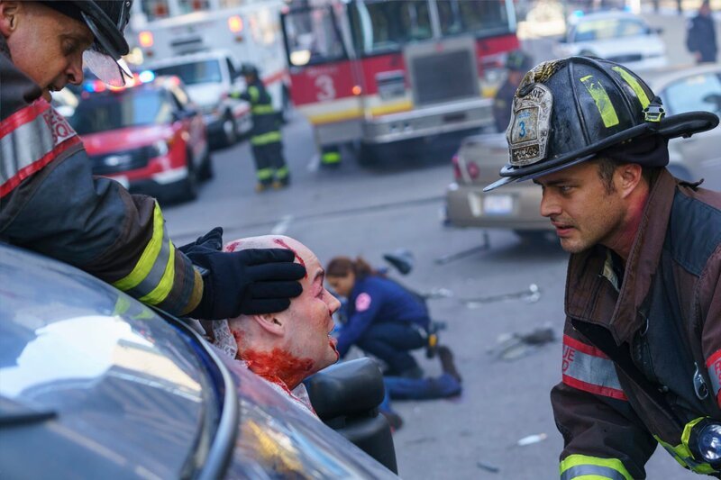 -- „One Hundred“ Episode 508 -- Pictured: Taylor Kinney as Kelly Severide -- (Photo by: Parrish Lewis/​NBC) – Bild: 2016 NBCUniversal Media, LLC-UNIVERSAL CHANNEL Photocredit Mandatory, Editorial Use Only, NO archive, NO Resale