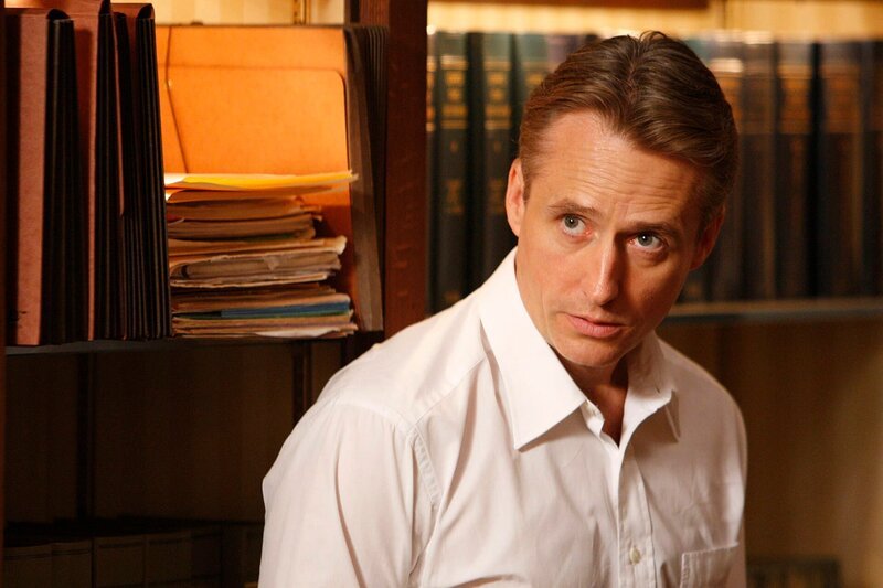 LAW & ORDER -- „Lost Boys“ Episode 1904 -- Pictured: Linus Roache as Michael Cutter -- NBC Photo: Will Hart – Bild: 13th Street
