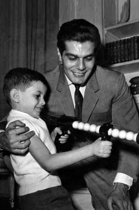 Omar Sharif - Aus dem Leben eines Nomaden – Bild: Studio Bakr, Kairo /​ Omar Sharif mit seinem Sohn Tarek Sharif