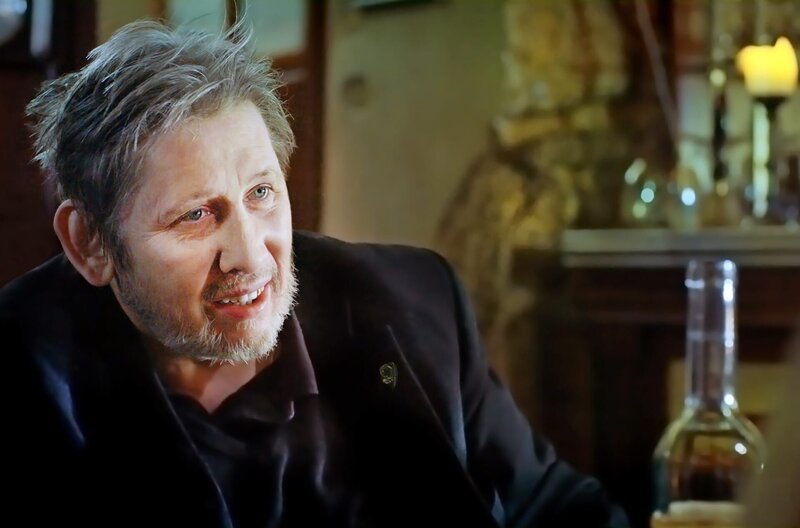 Shane MacGowan ist heute über sechzig, aber in Geist, Herz und Haltung ist er immer noch ein unverwüstlicher Punk. – Bild: The Gift Film Ltd. / Shane MacGowan ist heute über sechzig, aber in Geist, Herz und Haltung ist er immer noch ein unverwüstlicher Punk. Shane MacGowan ist heute über sechzig, aber in Geist, Herz und Haltung ist er immer noch ein unverwüstlicher Punk. – Bild: The Gift Film Ltd. / Shane MacGowan ist heute über sechzig, aber in Geist, Herz und Haltung ist er immer noch ein unverwüstlicher Punk.