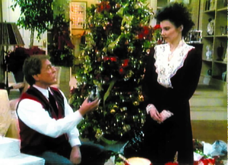 L-R: Niles (Daniel Davis) und Fran Fine (Fran Drescher) – Bild: RTLup